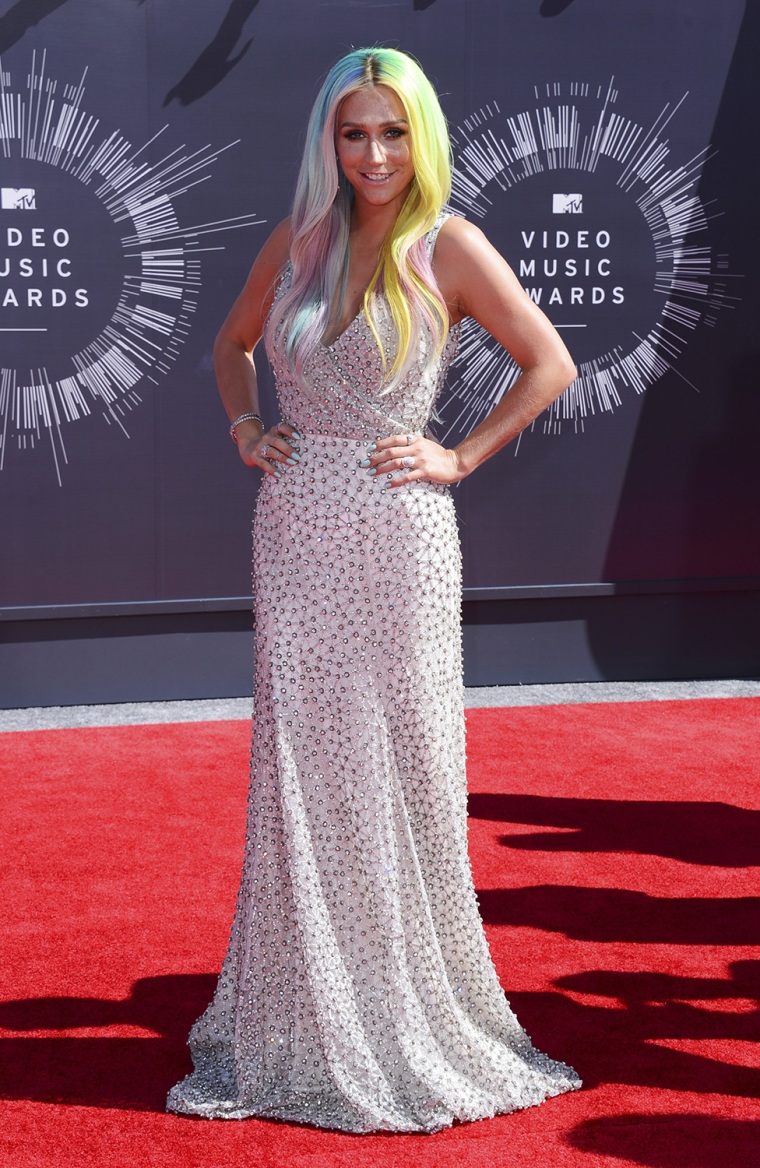 Ke$ha arrives at the MTV Video Music Awards at The Forum on Sunday, Aug. 24, 2014, in Inglewood, Calif. (Photo by Jordan Strauss/Invision/AP)