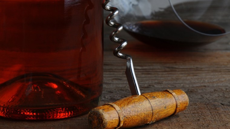 Tips for preserving leftover wine