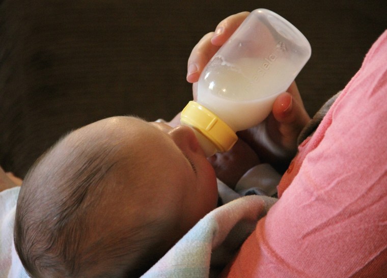 How parents feed their infants has a lasting impact on their health, the CDC found.