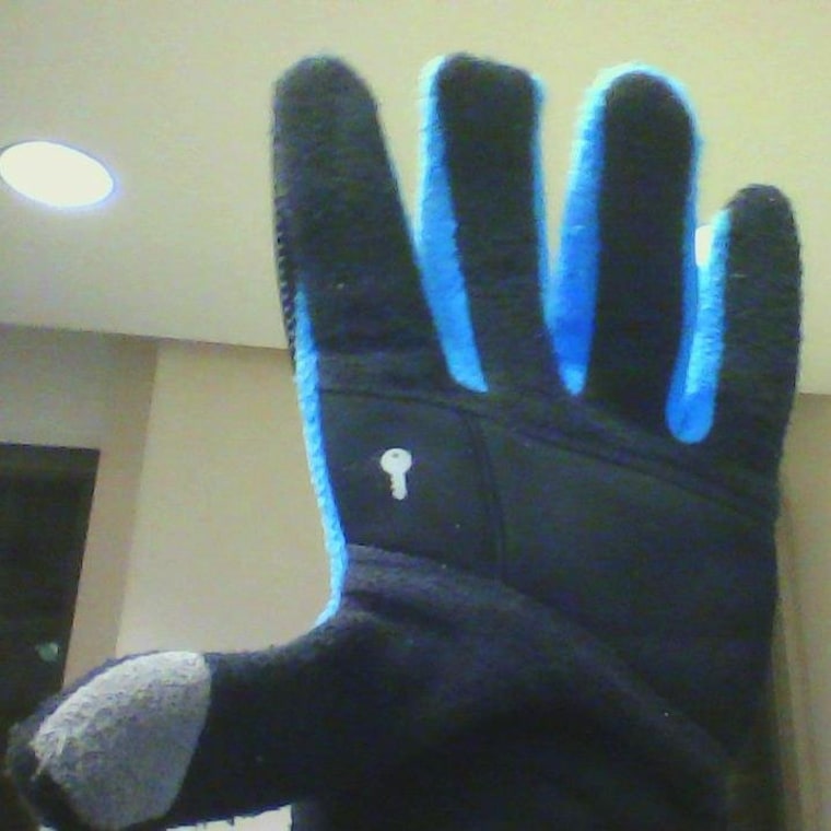 Hashtag gloves