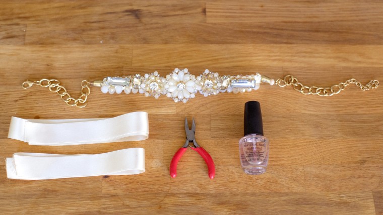 TODAY Show: Three easy DIYs to add glam and glitz to your New Year's Eve outfit.