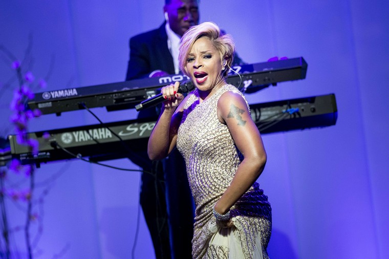Singer Mary J. Blige performs.