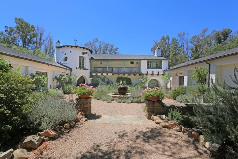 Reese Witherspoon's Ojai, Calif., ranch sold for just under $5 million after three price cuts.
