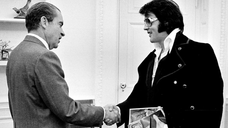 IMAGE: Elvis Presley and Richard Nixon