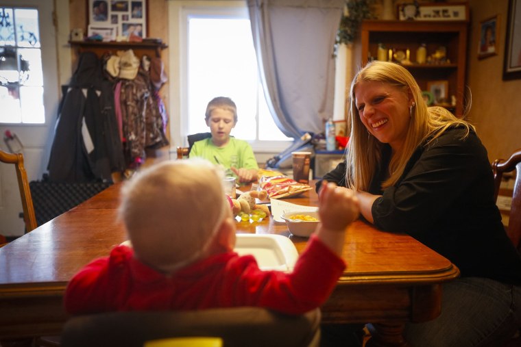 Pumped up: Breastfeeding mothers fight for rights at work