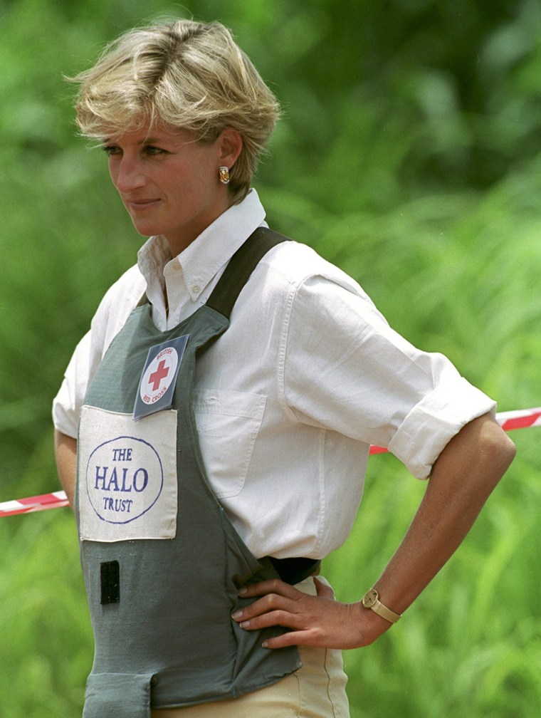 Princess Diana visited an area cleared of land mines by the HALO Trust in Huambo, Angola, on Jan. 17, 1997.
