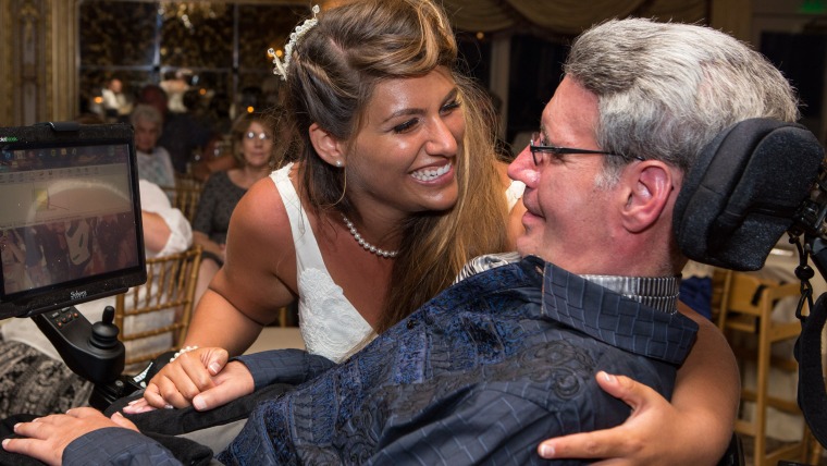 Lindsay Nieto was able to share a joyous moment at her wedding with her father after a ceremony in which he walked her down the aisle.