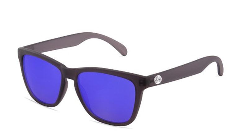 Sunski Headlands sunglasses
http://sunskis.com/