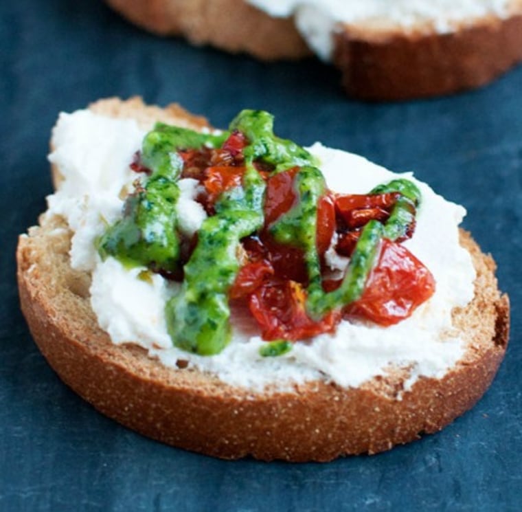 Roasted tomato crostini