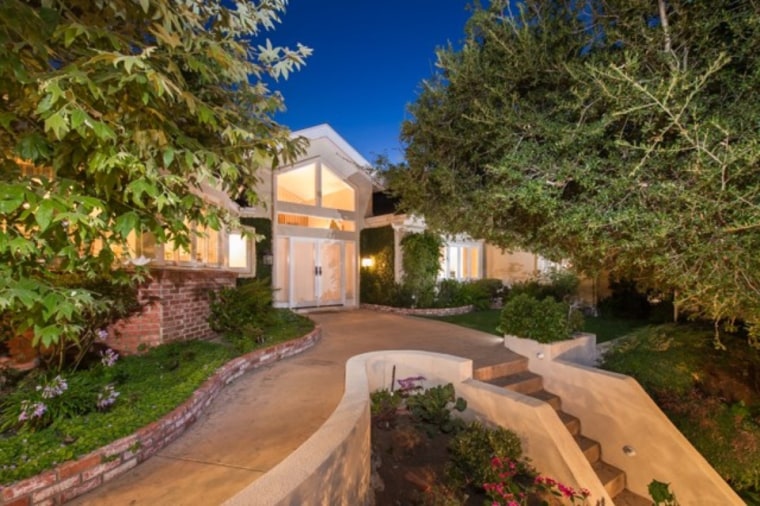Idina Menzel and Taye Diggs are selling their Studio City home, listing it for $2.995 million.