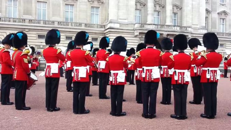 Image: Queen's Guard