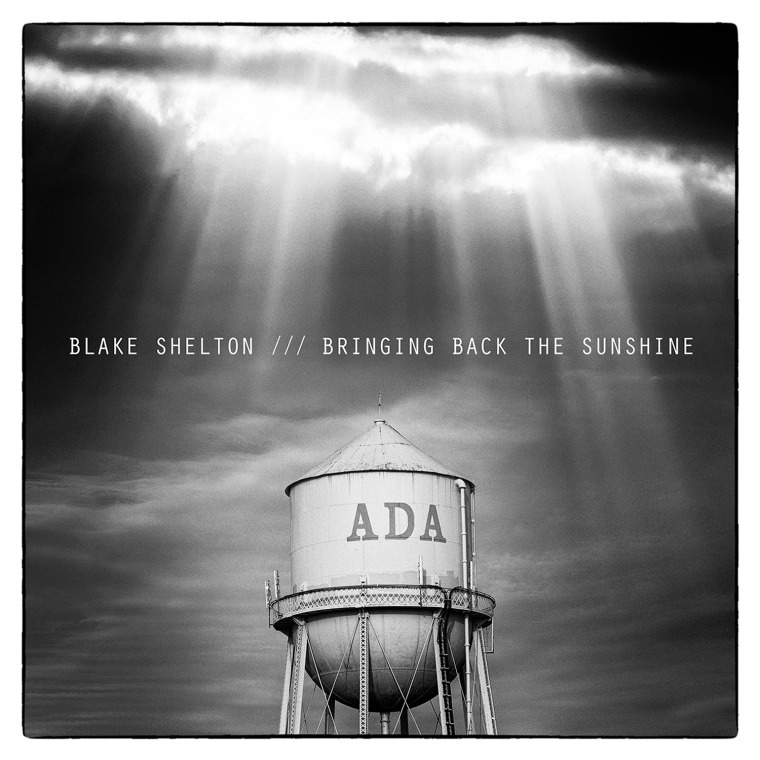 Blake deals shelton album