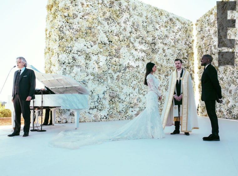 Image: Andrea Bocelli performed live as Kim Kardashian and Kanye West were married.