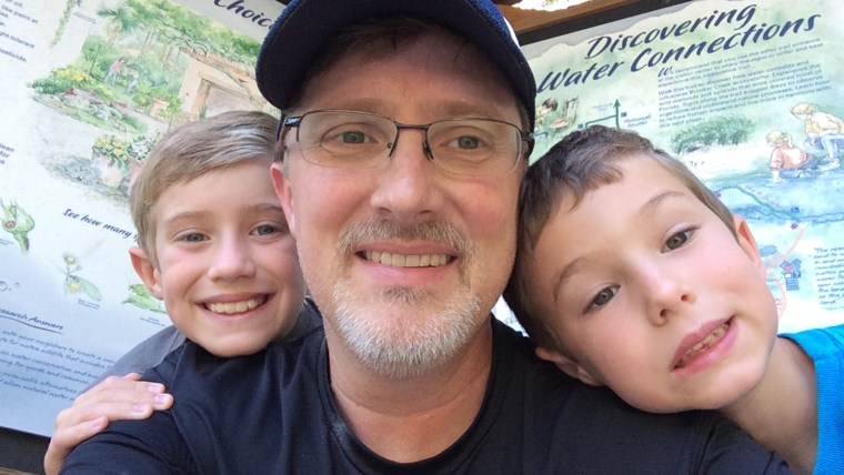 Carter Gaddis takes a selfie with sons Jay and Chris.