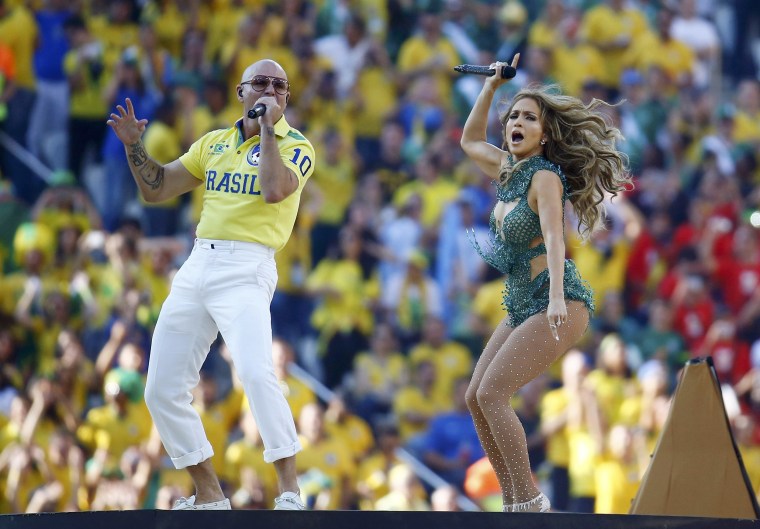 IMAGE: Singers Jennifer Lopez and Pitbull