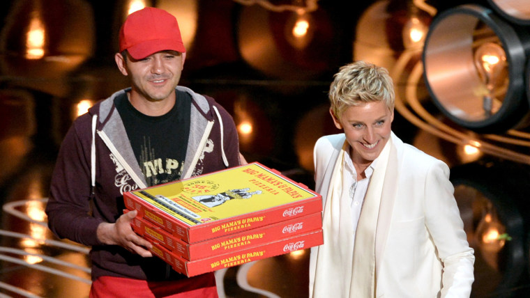 Image: Ellen DeGeneres and pizza guy