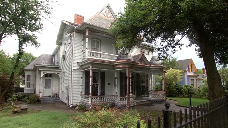 A majority of the homes in the Oakwood neighborhood in Raleigh, N.C., are turn-of-the-century Victorians, whose owners are protesting the construction of a modernist-style house in the neighborhood.