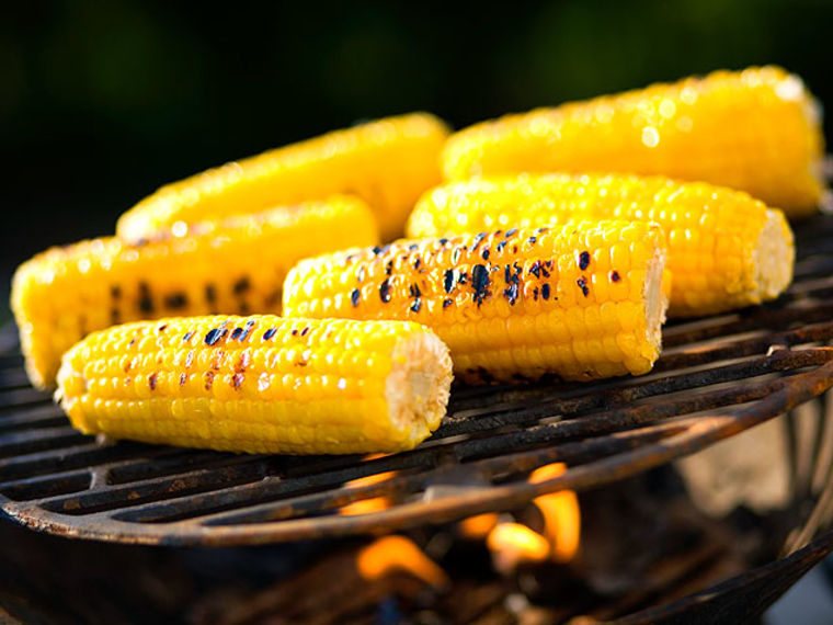 grilling corn