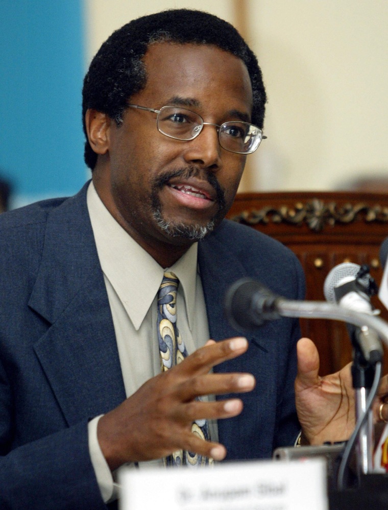 US neurosurgeon Benjamin Carson addresses a press conference at the Indraprashtra Apollo Hospital in New Delhi, 04 October 2005.  C...