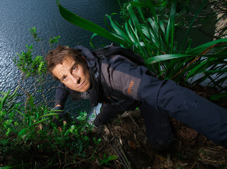 Discovery Channel's, Man V's Wild , Bear Grylls begins his decent off a cliff in Whakatane, located about 350 km north of Auckland in New Zealand onTu...