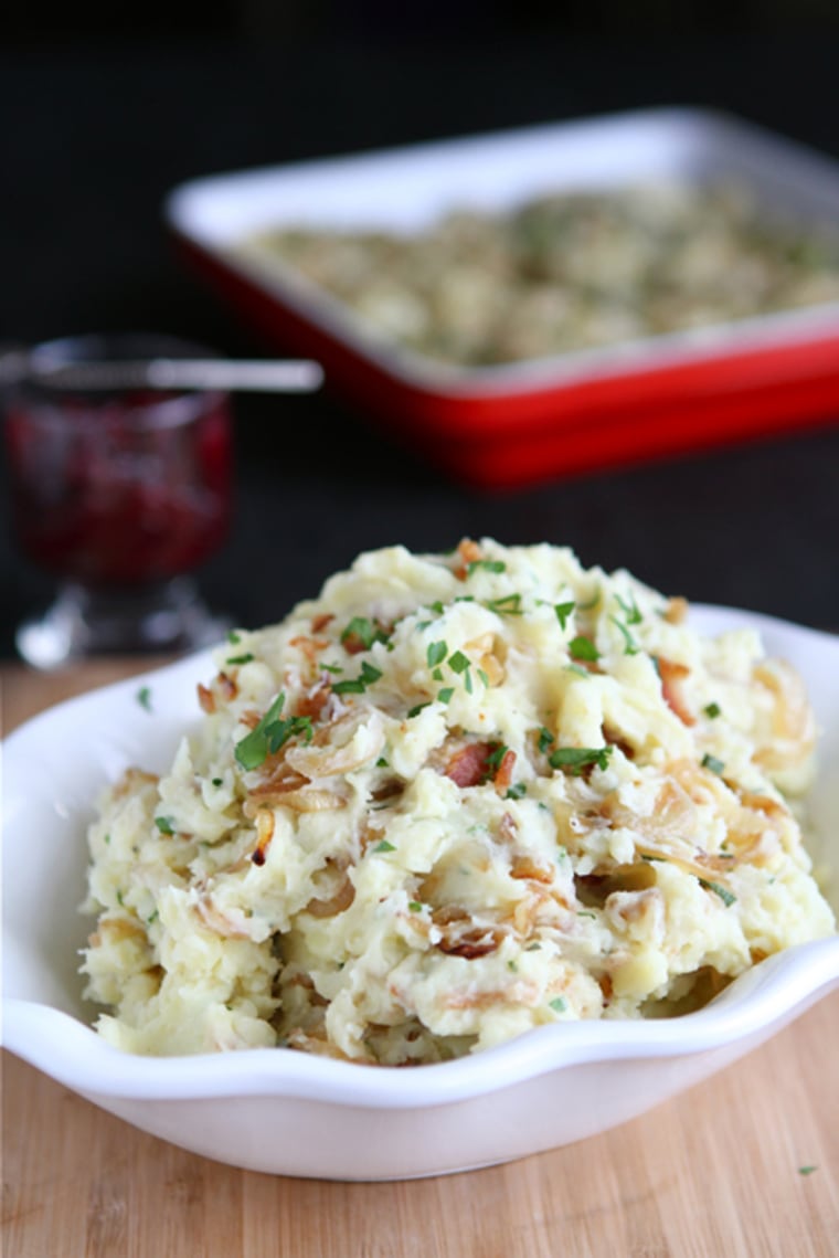 Mashed potatoes with bacon and caramelized onions