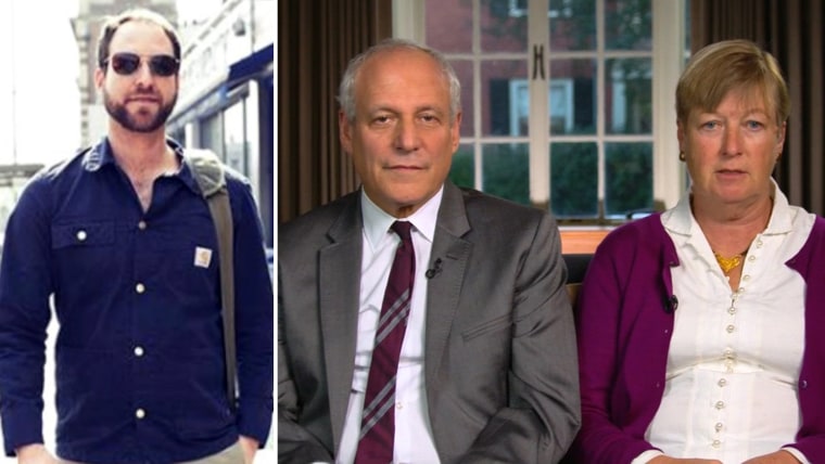 Ashoka Mukpo (L) and his parents, Dr. Mitchell Levy and Diane Mukpo (R).