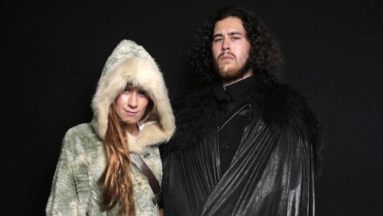 Ygritte, Jon Snow "Game of Thrones" cosplayers.