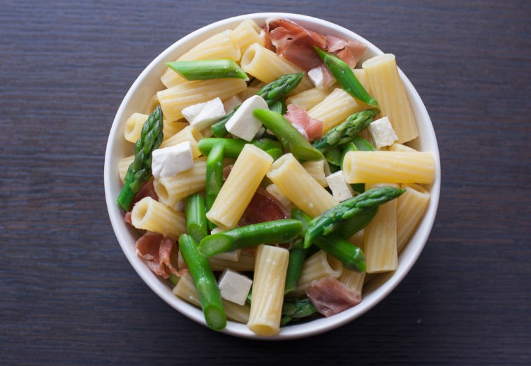 3-ingredient pasta recipe with asparagus, prosciutto and mozzarella from Giada De Laurentiis; photos by Megan O. Steintrager