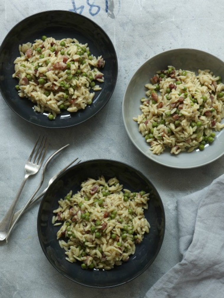 Pasta risotto with peas & pancetta