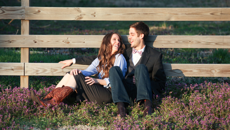 Just hanging out in a meadow, praising the Lord... it's how the Duggars (and Dillards) roll.