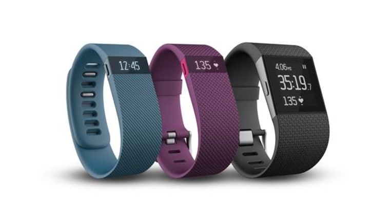 sum Skur butiksindehaveren Fitbit launches not one, but three new fitness trackers: Charge, Charge HR,  Surge