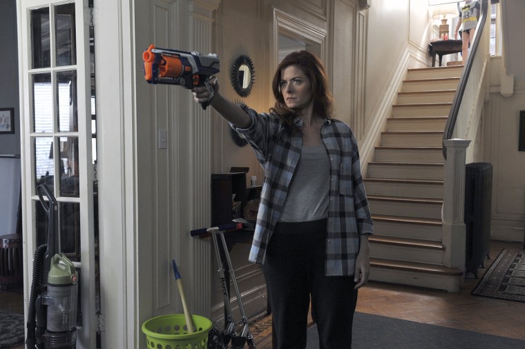 THE MYSTERIES OF LAURA -- \"Pilot\" -- Pictured: Debra Messing as Laura Diamond -- (Photo by: Jessica Burstein/NBC)