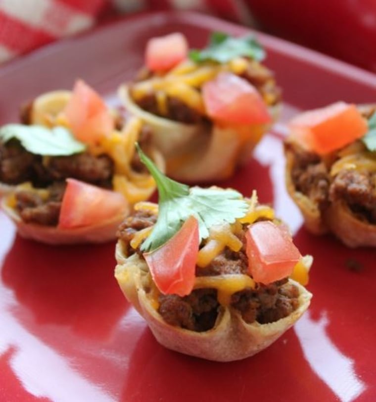 Super Bowl party recipes: mini taco bowls, bacon dip, more