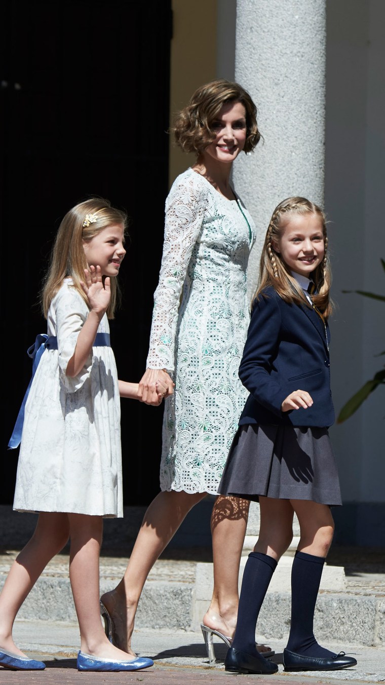 Reina Letizia de España, Princesa Leonor de España, Princesa Sofía de España en la iglesia Asunción de Nuestra Señora