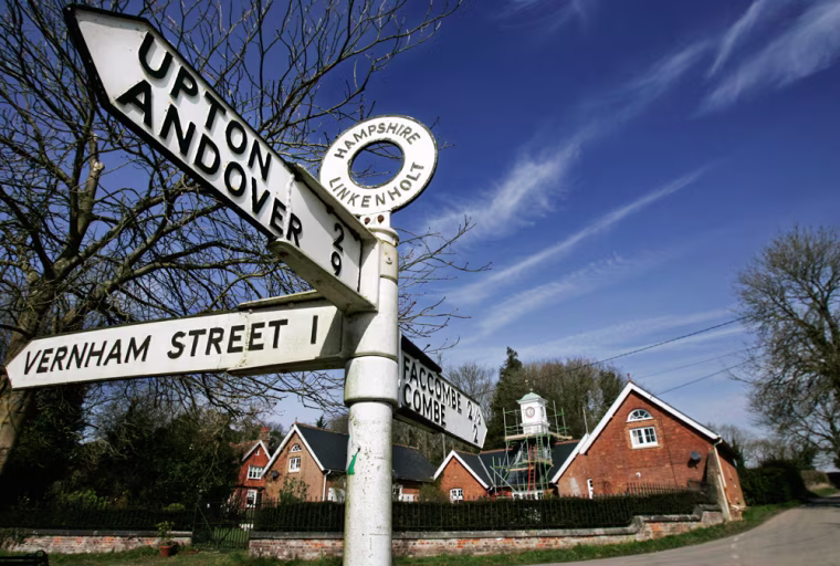 Image: Linkenholt England