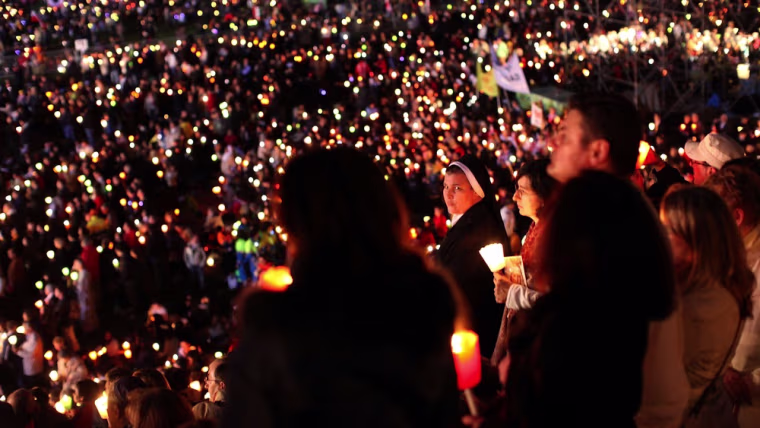 Image: Eve Of John Paul II Beatification