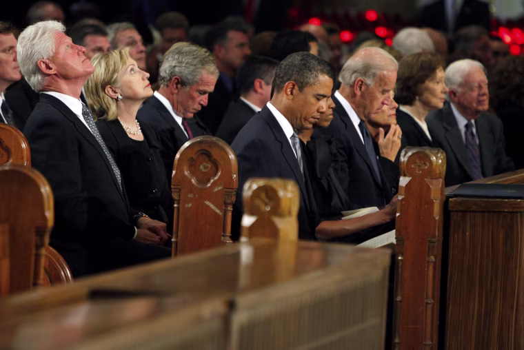 Image: Bill Clinton, Hillary Clinton, George W. Bush, Barack Obama, Joe Biden, Rosalynn Carter, Jimmy Carter