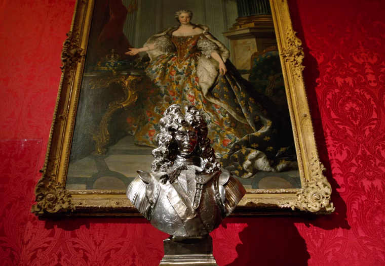 Image: Sculpture  \"Louis XIV\"