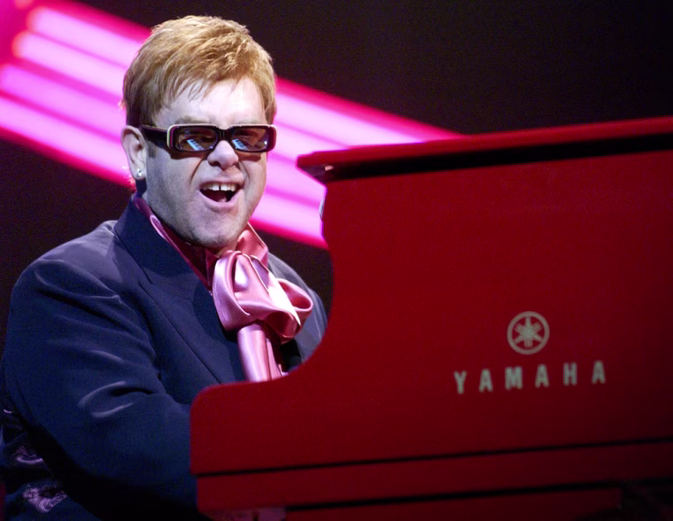 Elton John Opens Tour
