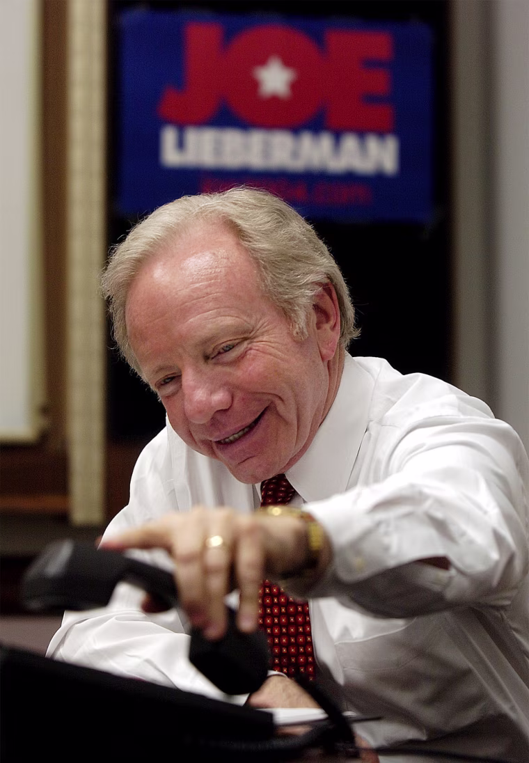 CONNECTICUT SENATOR LIEBERMAN HANGS UP PHONE AFTER COMPLETING A RADIO INTERVIEW