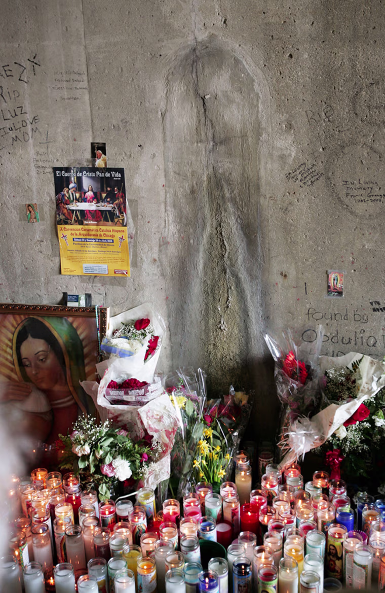 Virgin Mary Image Appears On Chicago Expressway Underpass