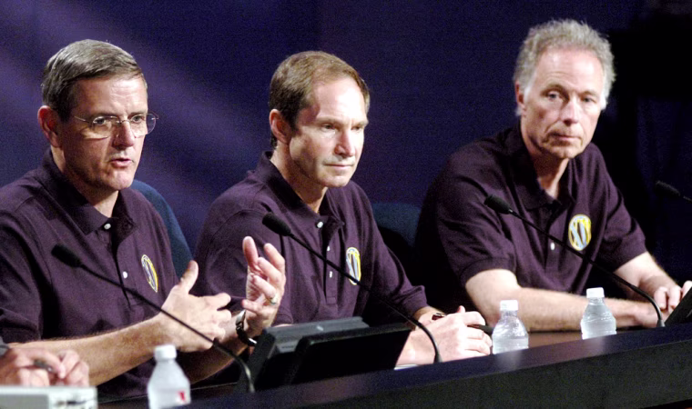 Next crew to fly to International Space Station attends news conference at Johnson Space Centre in Houston