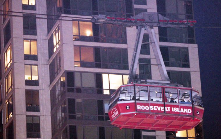 Commuters on the Roosevelt Island Tramwa