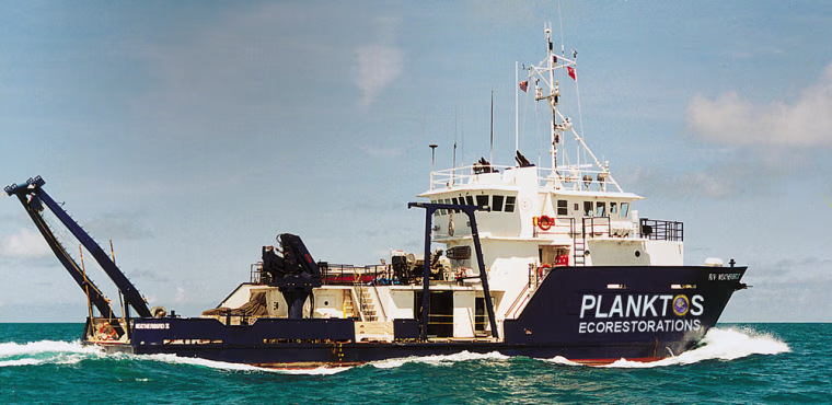** ADVANCE FOR FRIDAY MARCH 16 AND THERE AFTER ** This 2007 photo provided by Planktos Inc. Inc. of Foster City, Calif., shows the Planktos research vessel Weatherbird II in the Atlantic Ocean, the same ship which set out March 8, 2007, on a trip to the Pacific Ocean to dump approximately 50 tons of iron dust. The iron should grow plankton, part of an algae bloom that will drink up carbon dioxide from the atmosphere. (AP Photo/Planktos, Alison Shadbolt) ** NO SALES **