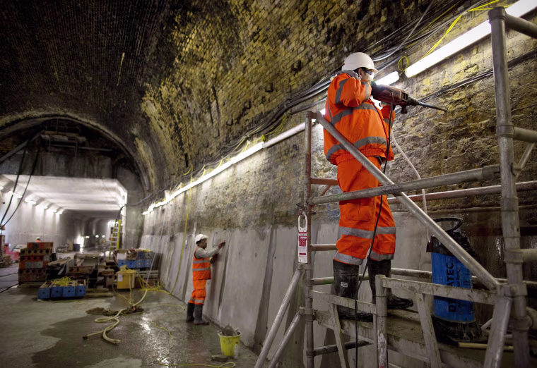 Image: BRITAIN-TRANSPORT-CROSSRAIL