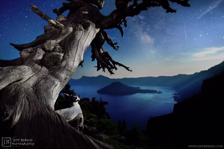 Image: Crater Lake meteor