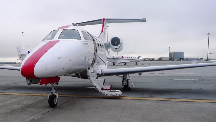 JetSuite Phenom 100 jet
