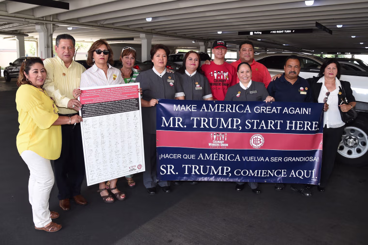 Image: Democratic Presidential Candidate Martin O'Malley Meets With Trump Hotel Workers Trying To Unionize