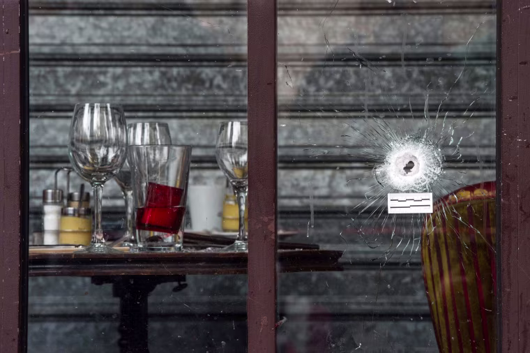 Image: Paris attacks aftermath - La Belle Equipe