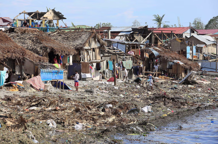Image: PHILIPPINES-STORM-WEATHER